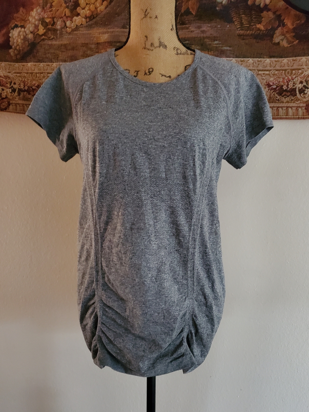 Athleta Heather Gray Ruched Hem Short Sleeve Tee